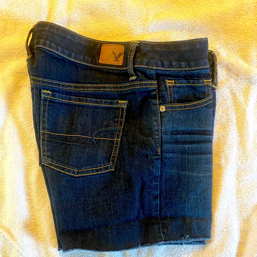 Women’s American Eagle  Stretch Jean Shorts Size 10